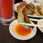 Sennichimae Yasudaya - お野菜たっぷりヘルシー餃子（皮：緑色）