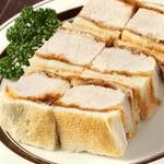 肉厚チキンカツサンド 肉厚チキンカツサンド