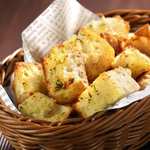 ひとくちガーリックトースト ひとくちガーリックトースト