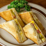 コンビーフとチーズのホットサンド コンビーフとチーズのホットサンド