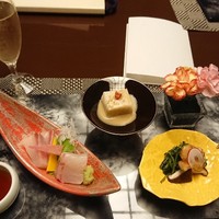 日本料理 初海 - 
