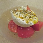 祇園ごずこん - ブッラータチーズとトマトのサラダ