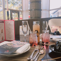 Lounge & Dining G - テーブルセッティング