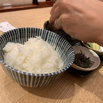 中華そば 勝本 - 卵わります。