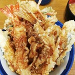 天丼てんや - 金華サバとあさりのかき揚げ天丼￥830　サテライトアングル