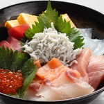 Motsunabe Dainingu Tsukasa - 海鮮丼
