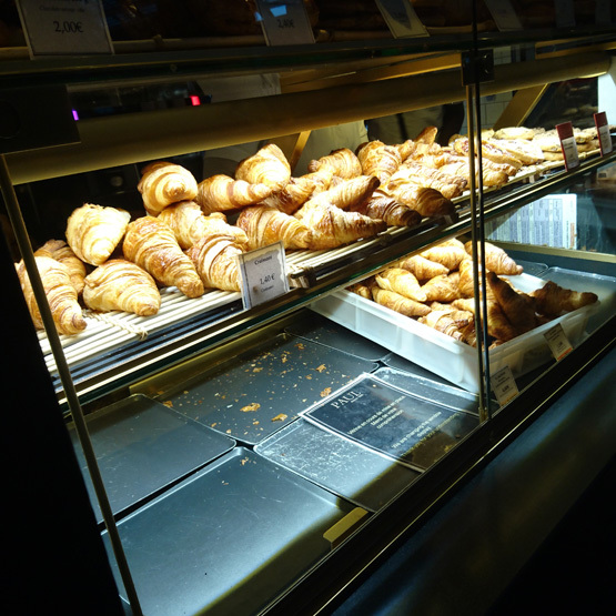Paul Charles De Gaulle International Airport パリ パン サンドイッチ その他 食べログ