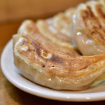 立吉餃子 - 【晩酌セット@890円】立吉餃子 5個（焼）：寄りで。