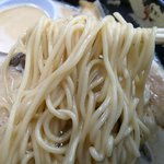 ぎょらん亭 - 中ストレート麺