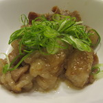 酒場 やまと - 「ホルモン煮込み」(￥480)