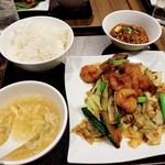 Sekkomon - 海老と野菜のXO醬炒めミニ麻婆豆腐セット