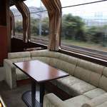 ダイナープレヤデス - ロビー車『サロンデュノール』