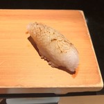 鮨し人 - アオリイカの握り