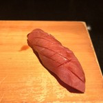 鮨し人 - 佐渡産のマグロ（築地やま幸）