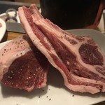 羊肉炭火焼 肉汁屋 - 