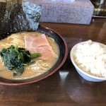 横浜家系ラーメン大岡家 - 