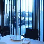 ア・ニュ ルトゥルヴェ・ヴー - 窓際の綺麗な特等席♪