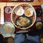 ご飯ととろろ とろ麦 - 