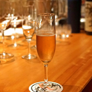nakamatashuzouhontenginzamosuke - Champagne Henri Giraud Rose "Dame-Jane"
