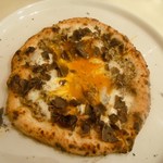 ラ・テンダ・ロッサ - トリュフのピッツァ