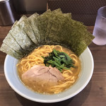 円満家 - なかなか綺麗な美人さんなルックスですが