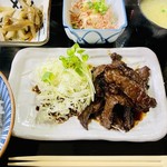 小倉一 - クジラの生姜焼き定食