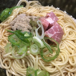 荒町商店中華そば ふじやま - 味付け替え玉は、先ずそのままどうぞ！