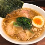 らーめん麺くま - 料理写真:熊らーめん(850円)
