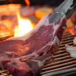 ラグーナBBQテラス シエスタ - アメリンカンBBQコンロで炭火焼き