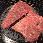 焼肉 鶯谷園 - 特上ロース