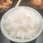 Horumon Yamato - ライス中¥250。こだわりの白飯。(^^)