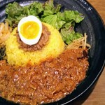 SPICY CURRY 魯珈 - ろかプレート限定カレーとぷちカレーはクリーミー野菜コルマカレー