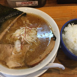 らーめん やまふじ - やまふじラーメン ( ´θ｀) ライス