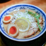 だしと麺 - ■トリュフ香る 鶏と鯛の熟玉そば 830円