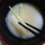 Kimuraya Ryokan - 夜の味噌汁は厚揚げとタケノコ♪