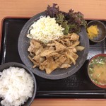 鶴巣亭 - 生姜焼き 肉増量