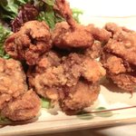 福建家庭料理 旬の香 - 「若鶏の唐揚げ」：“キチンとチキンの味”がする！胡椒を効かせ、飽きのこない味わい