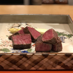 肉屋 雪月花 NAGOYA - 松阪牛と神戸牛 シャトーブリアンの食べ比べ