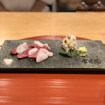 肉屋 雪月花 NAGOYA - 日間賀島のフグのたたき、田村牧場の神戸牛のマル