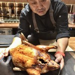 4000 Chinese Restaurant - 合鴨の丸焼き