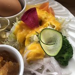 カフェアンドショップ ロータスランド - 2019/06/12
      モーニングＡセット 380円
      バタートースト、マーマレード、はちみつ、サラダ、ゆで卵、紅茶(一杯お代わり可)