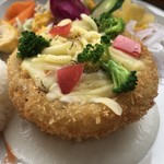 カフェアンドショップ ロータスランド - 2019/06/12 週替
      新玉ねぎ大豊作！感謝プレート 550円
      ・新玉ねぎのカップグラタン・新玉ねぎ入りプレーンオムレツ・エンサイ炒め・オニオンスープ・赤玉ねぎのスライス・フレッシュサラダ・ごはん