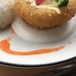 カフェアンドショップ ロータスランド - 2019/06/12 週替
      新玉ねぎ大豊作！感謝プレート 550円
      ・新玉ねぎのカップグラタン・新玉ねぎ入りプレーンオムレツ・エンサイ炒め・オニオンスープ・赤玉ねぎのスライス・フレッシュサラダ・ごはん