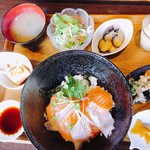 蓮華 - 海鮮丼（日替りプレート）
