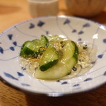 ら すとらあだ - 胡瓜の鰹節と長芋のとろろ和え乗せ