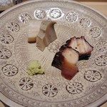 鮨 さいとう - 蒸し鮑と蛸