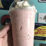 Fizz & Co. - ドリンク写真:Strawberry Banana Milkshake $6.95