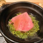 御料理 まつ山 - 肉を投入