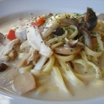 Minerva Sabou - ポルチーニ茸とキノコの　クリーム味！　ボーノ！