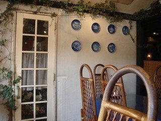 Minerva Sabou - 壁には･･･